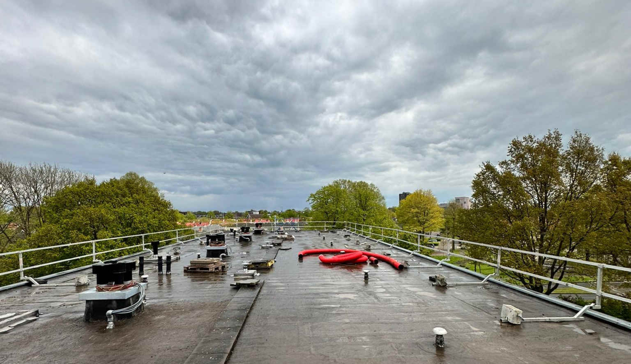 UItzicht van dak in Almelo